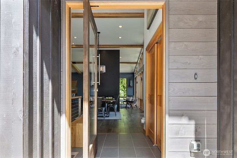 4th image of 101 Basin Creek Way