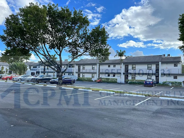 Colonial Village - 7550 Stirling Rd — Photo 107
