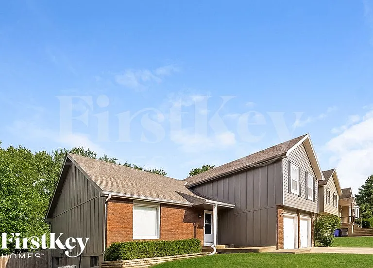 12425 S Blackfoot Dr — Photo 2