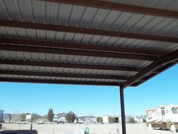 3rd image of 66292 Kokopelli Ln W