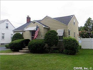 2nd image of 411 Orwood Pl