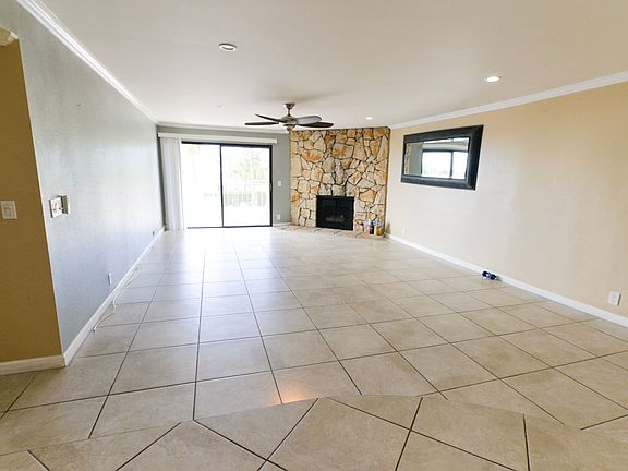 4th image of 2501 S El Camino Real Unit 202