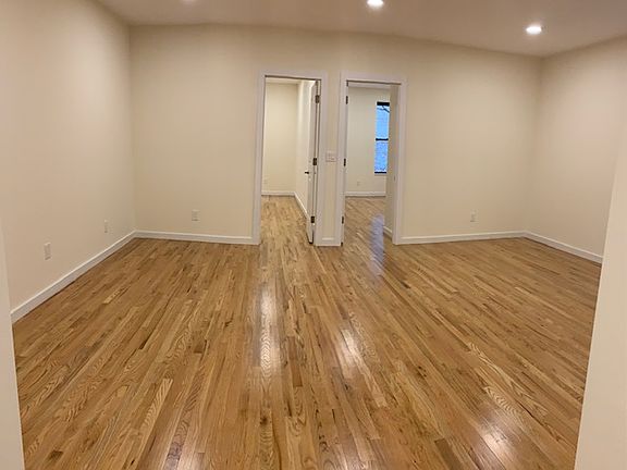 2nd image of 316 W 94th St APT 3D