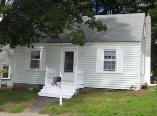 3 Halstead St, Kittery, ME 03904