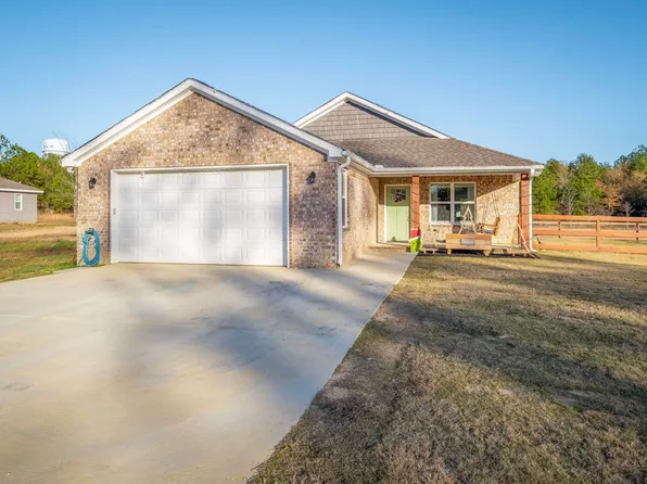 165 Herb Collette Dr, Steele, AL 35987