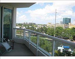5th image of 401 SW 4th Ave APT 603