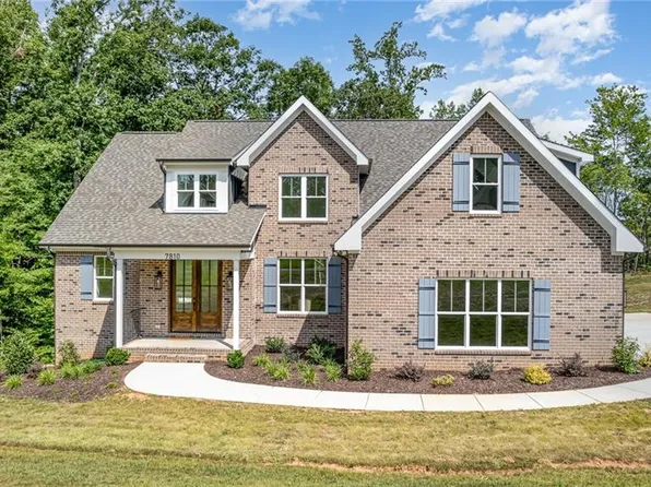 7810 Backridge Dr, Stokesdale, NC 27357