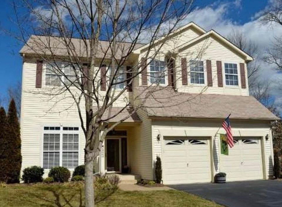 1st image of 14002 Wood Rock Way
