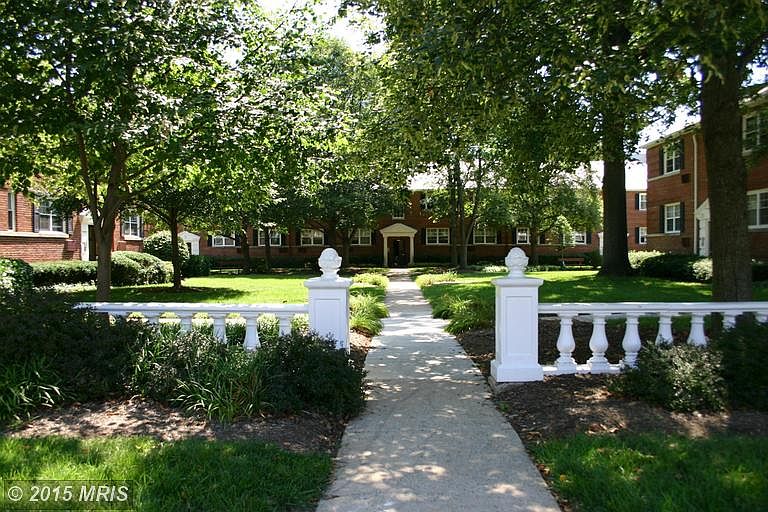 1st image of 4360 N Pershing Dr APT 3