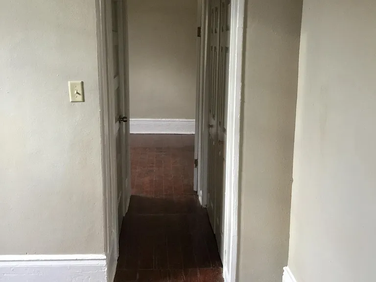 2221 N Prieur St — Photo 8