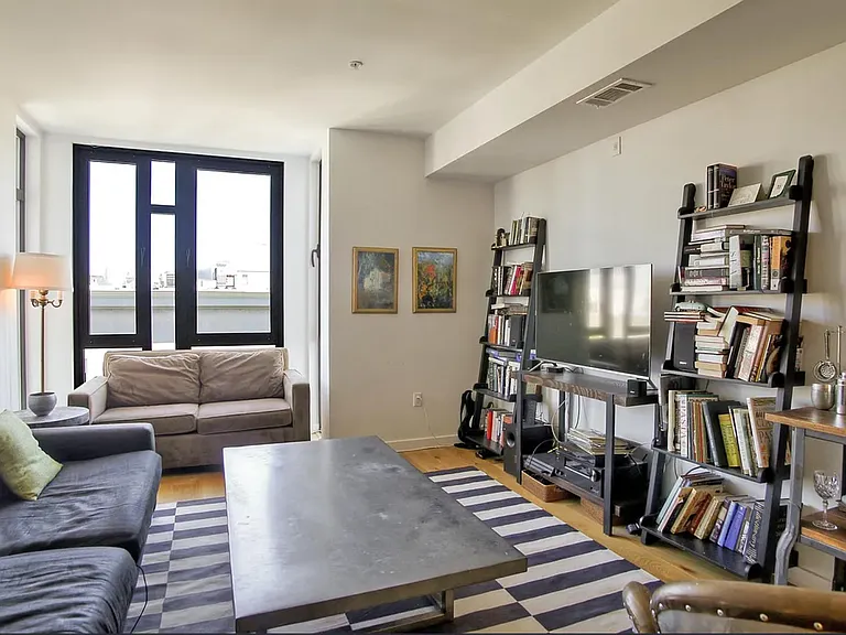 300 Ivy St #511 — Photo 5