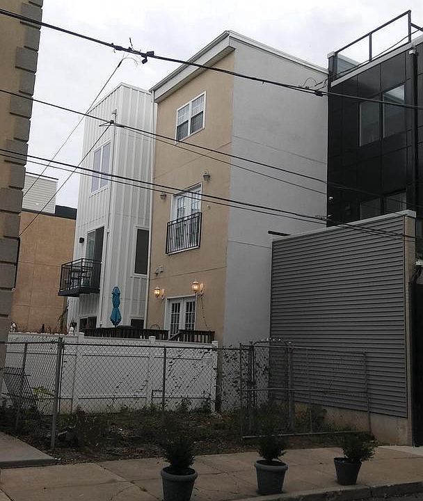 1st image of 738 S Chadwick St