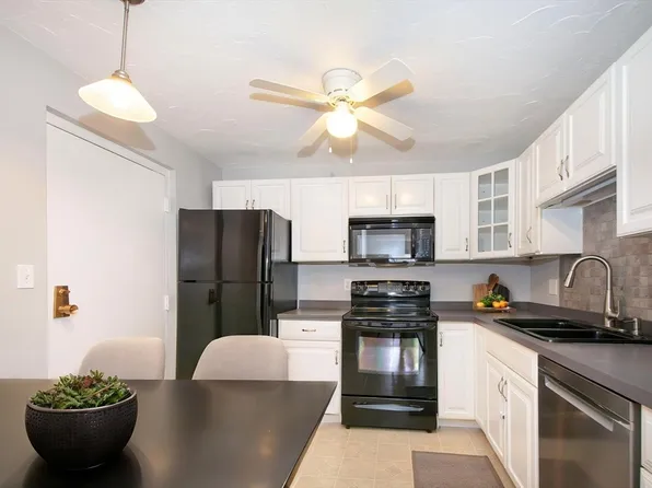 211 West St Unit 4B, Quincy, MA 02169
