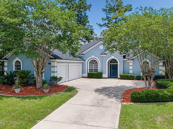 2nd image of 533 GOLDEN LINKS Drive