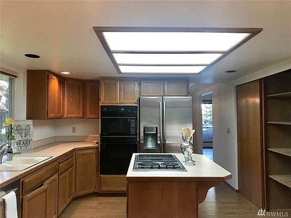 3rd image of 9707 41st Ave