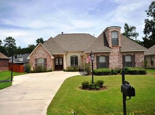 204 Timberwood Dr, Madisonville, LA 70447