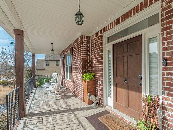 5th image of 4076 Dewaal Street