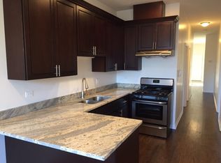 901 S Miller St #1, Chicago, IL 60607