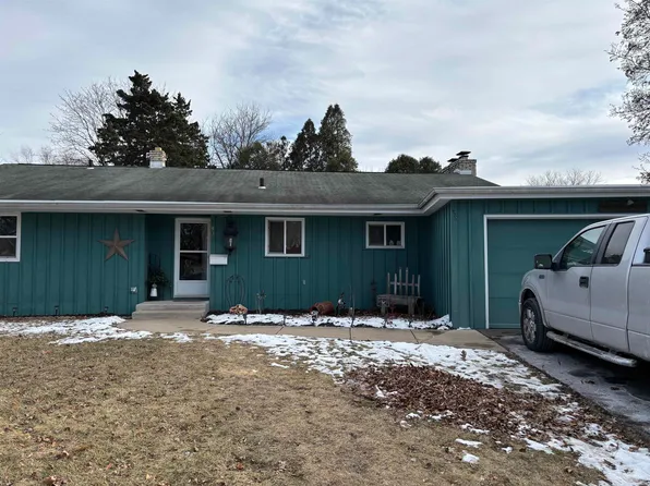 438 W Jackson St, Belvidere, IL 61008