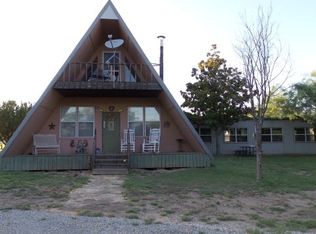 19068 Cottonwood Dr, Millersview, TX 76862