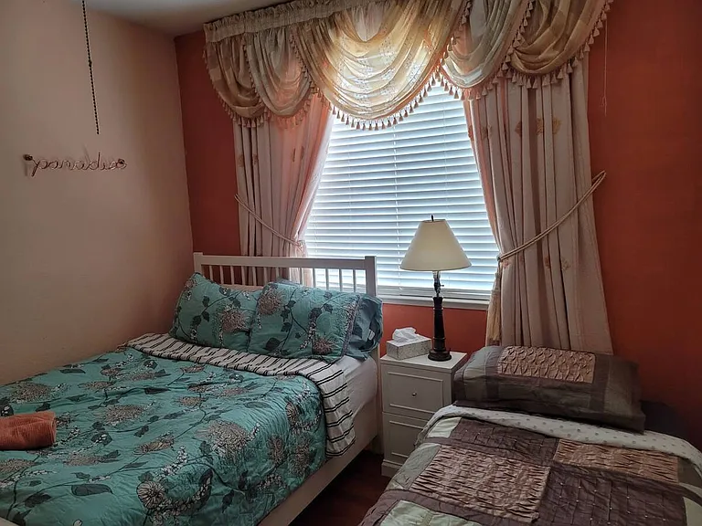 17 Sola Ct — Photo 3
