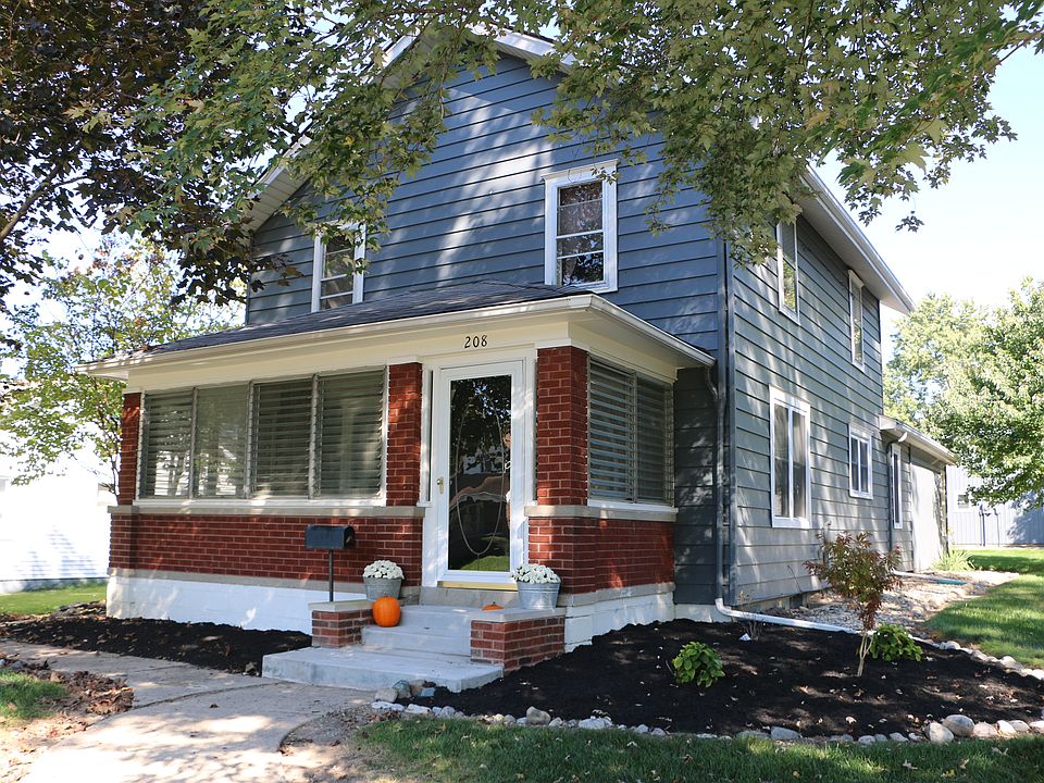 1st image of 208 N Elm St