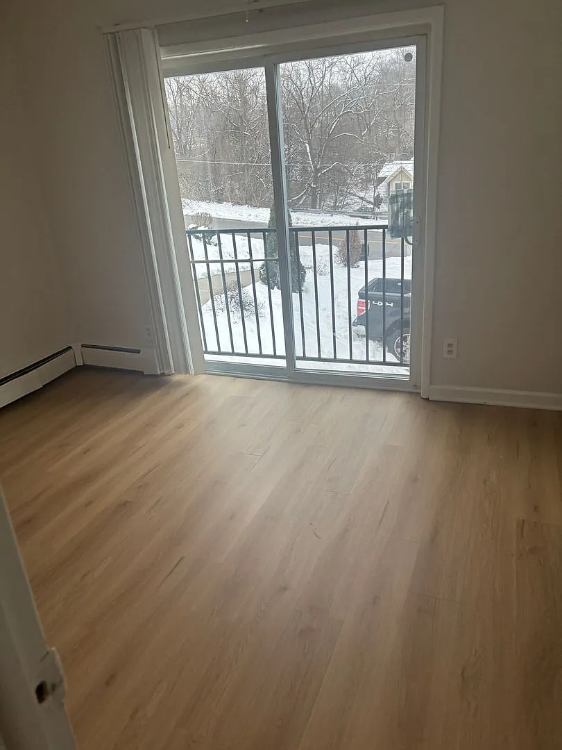 508 Clinton Springs — Photo 3