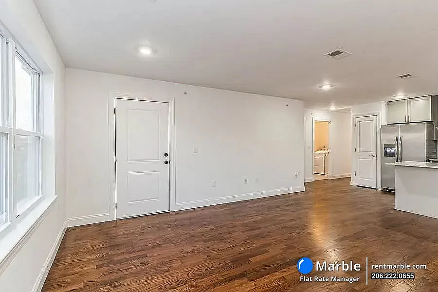 317 14th Ave — Photo 4