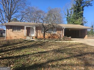 1058 Phillips Cir, Forest Park, GA 30297