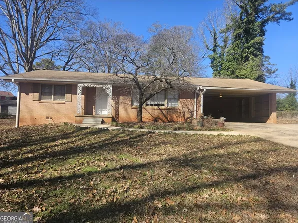 1058 Phillips Cir, Forest Park, GA 30297