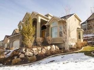 461 S Canyon View Cir, North Salt Lake, UT 84054