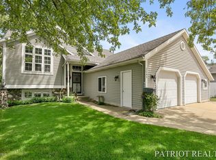 2045 Porter St SW, Wyoming, MI 49519