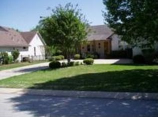 137 Crystal Springs Dr, Georgetown, TX 78633