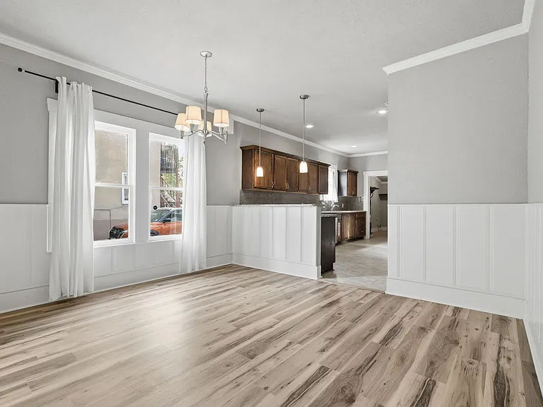1629 W Woodlawn Ave — Photo 19