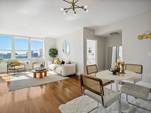 4th image of 88 Morgan St APT 1606