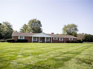 42 W Coolidge Ave, Charleston, IL 61920