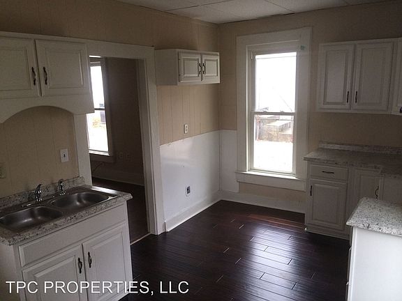 2nd image of 848 E 11th Ave #2