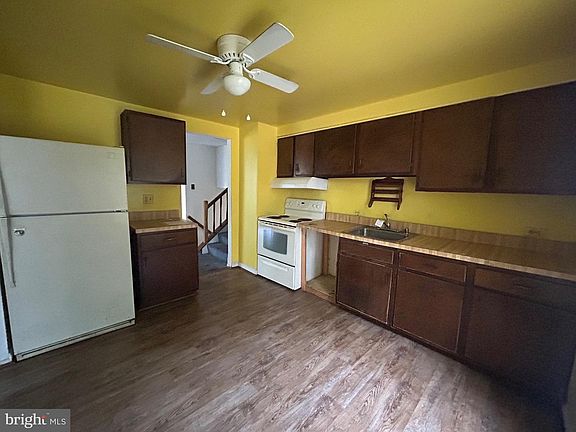 4th image of 9108 Ridgewood Dr