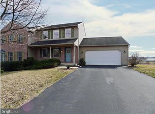 7 Cheery Ln, Denver, PA 17517