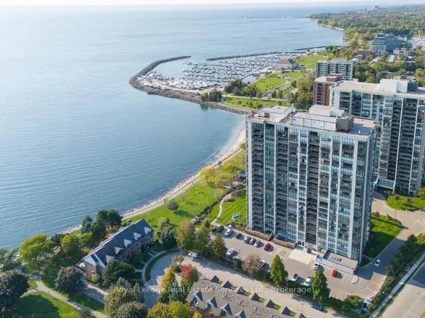 2170 Marine Dr #701, Oakville, ON L6L 5V1