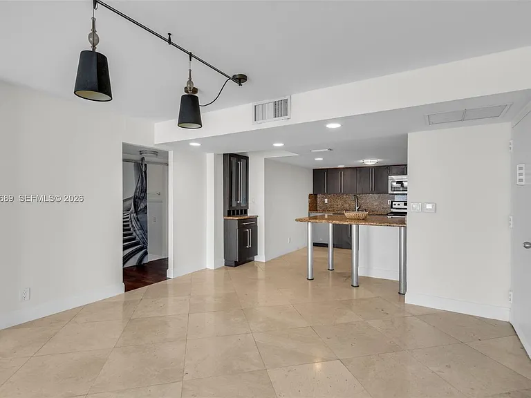 1800 Collins Ave #10F — Photo 10