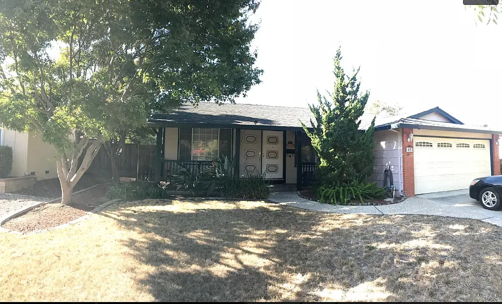 1877 Camacho Way — Photo 2