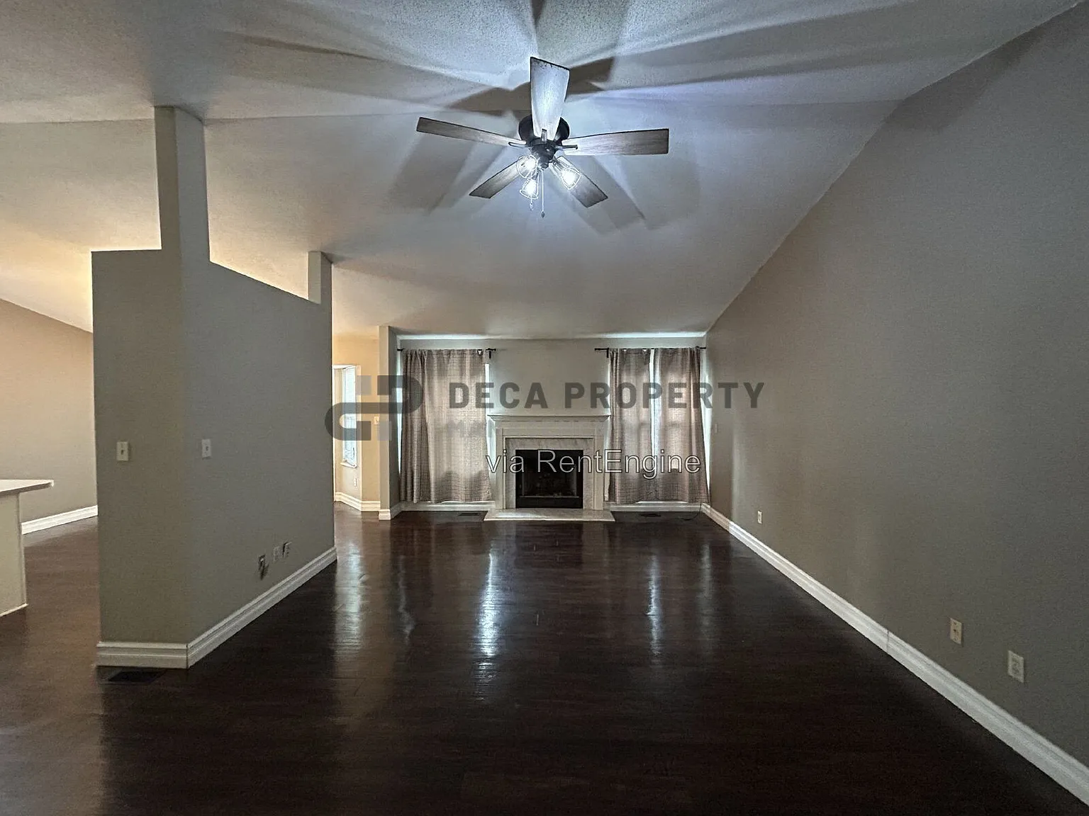 3 bed, 3.0 bath, 1256 sqft, $2,200 — Photo 2