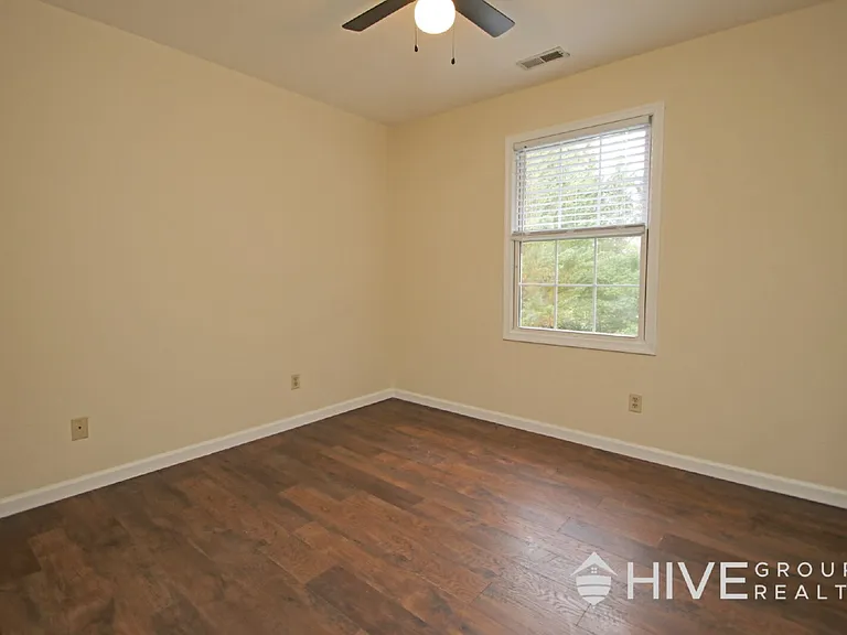 1345 Goldfinch Dr — Photo 18