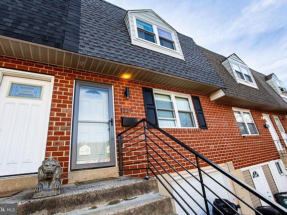 4th image of 1227 Rainer Rd