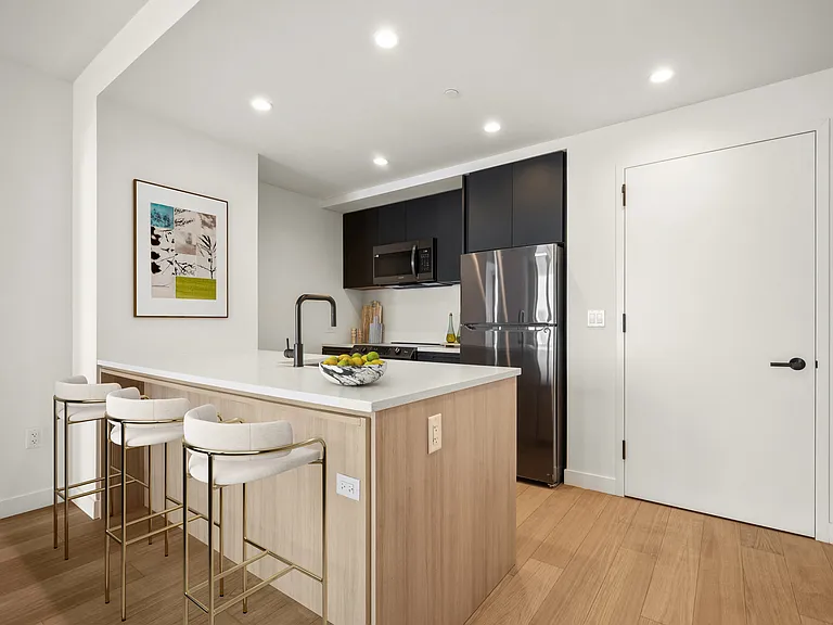 11 Ocean Pkwy #820 — Photo 2