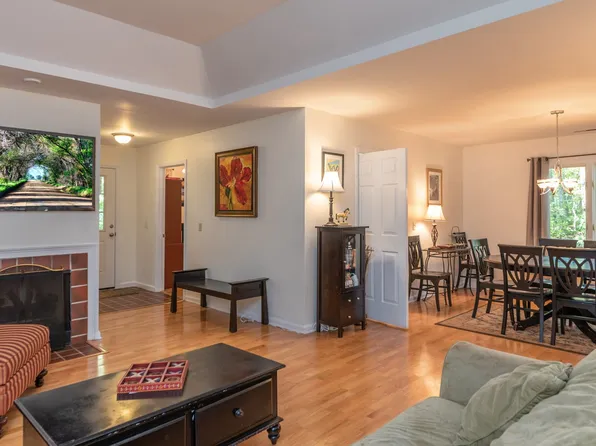 37 Fernwood Ct, Hilton Head Island, SC 29926