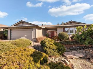 304 Mountain Vista Ct, Santa Rosa, CA 95409