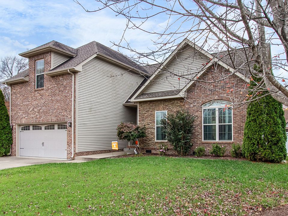 1st image of 652 Richards Dr