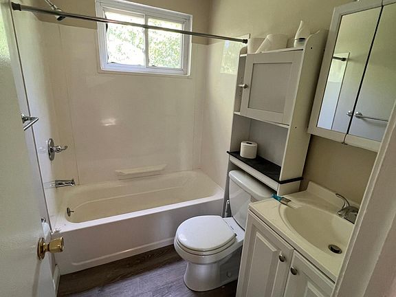 3rd image of 1519 Severn Ln #4A